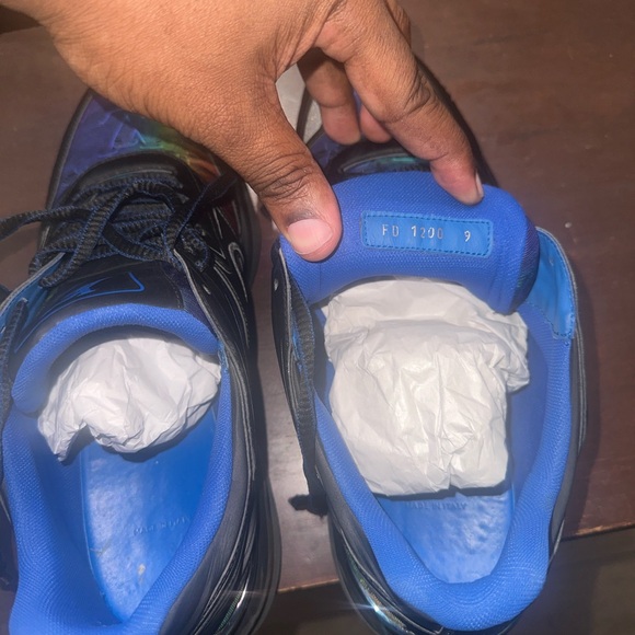 LOUIS VUITTON Trail 2054 Sneakers 'Black with Thermal Image' - Picture 9 of 9